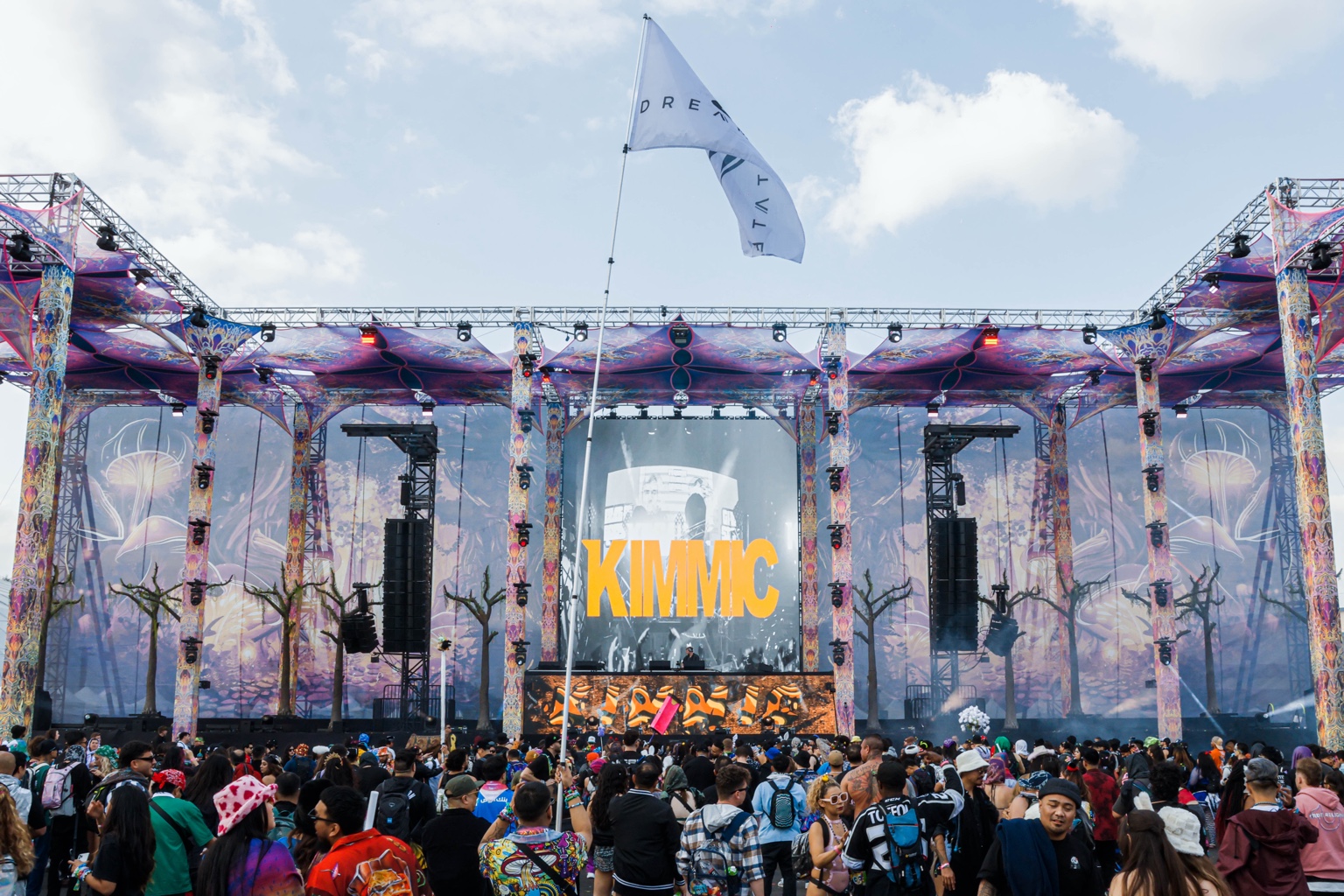 KIMMIC on the Beyond Wonderland festival stage